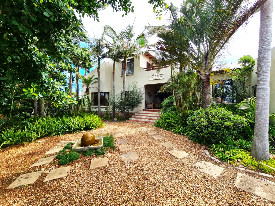 6 Bedroom Property for Sale in Noorsekloof Eastern Cape